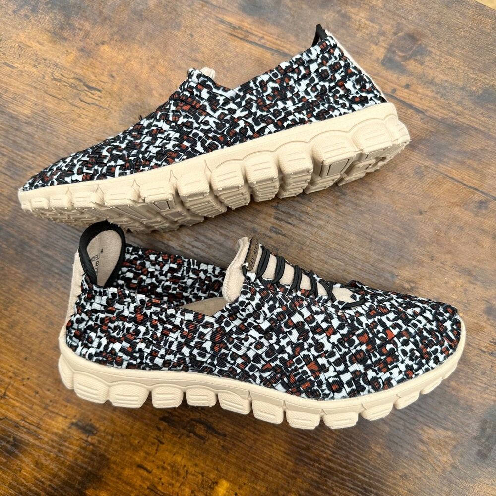 Zee Alexis Danielle A Women Size 8 Slip On Woven Comfort Casual Shoes